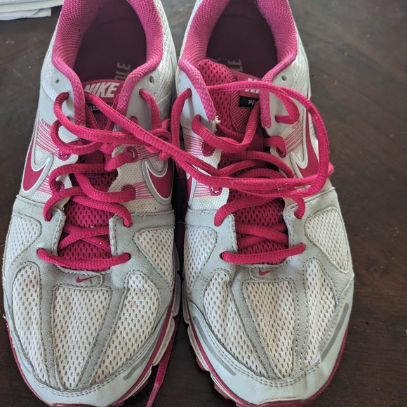 Nike Pegasus - Picture 2 of 7